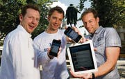 Wollen mit ihrer Freizeit-App durchstarten: Florian Specker, Christoph Seitz und Daniel Kästli (v. l. n. r.). (Bild: Ralph Ribi)