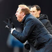 Ludovic Magnin startet mit einer Niederlage in seine Profitrainerlaufbahn. (Bild: Walter Bieri/KEY)
