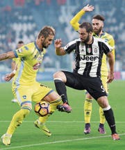 Gonzalo Higuain (rechts) ist in Topform und heute als früherer Spieler von Real Madrid besonders motiviert. (Bild: Alessandro Di Marco/EPA)