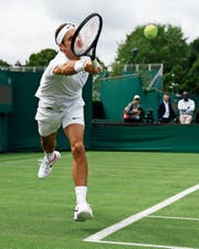 Roger Federer im Training. (Bild: Peter Klaunzer/KEY (Wimbledon, 29. Juni 2017))