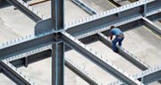 Osteuropäische Länder sehen Billigarbeiter als strategischen Vorteil gegenüber Westeuropa. (Bild: Steffen Schmidt/Keystone (Kloten, 12. Juli 2012))