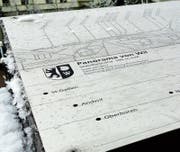 Die aktualisierte Panoramatafel beim Kirchplatz St. Nikolaus in Wil. (Bild: SK)