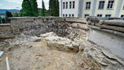 Beim «Kanzeli», wo die grosse Silberlinde gestanden hatte, war man auf Teile des mittelalterlichen Untertor-Turms gestossen. (Bild: Max Eichenberger)