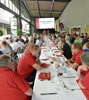 Regierungsrätin kommt zur Eröffnung (Bild: Mario Testa)