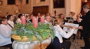 Die Bläserklasse Ermatingen spielt vor. (Bild: Margrith Pfister-Kübler)