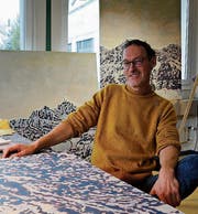 Skulpturen, Malerei und Musik: Künstler Patrick Benz arbeitet vielfältig und hat sich sein Atelier entsprechend eingerichtet.