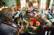Strahlender Sieger: Der Leitende Staatsanwalt Hans-Ruedi Graf ist klar zum höchsten Strafverfolger im Thurgau gewählt worden. (Bild: Urs Jaudas)