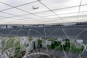Das Ausschaffungsgefängnis am Flughafen Kloten. (Bild: CHRISTIAN BEUTLER (KEYSTONE))