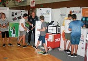 Am Lehrlingsnachmittag erhielten Schüler Einblick in unterschiedlichste Lehrberufe. (Bild: Florian Beer)