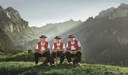Die drei älteren Herren aus der Werbung des Appenzeller Käses verkörpern die Werte der kulinarischen Spezialitäten aus der Region, mit denen auch andere Unternehmen aus dem Appenzellerland ihre Produkte anpreisen: Tradition, Geheimnis und Naturverbundenheit. (Bilder: PD)