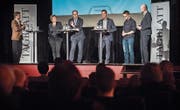 Angeregte Podiumsrunde im «Palace»: «Tagblatt»-Chefredaktor Stefan Schmid, Kulturamtsleiterin Katrin Meier, Bauchef Marc Mächler, SVP-Kantonsrat Toni Thoma, der Jungfreisinnige Remo Senekowitsch und «Tagblatt»-Regionalchef Andri Rostetter (von links). (Bild: Benjamin Manser)