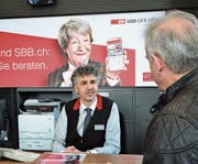 Das im Bahnhof integrierte SBB-Reisezentrum. (Bild: Max Eichenberger)