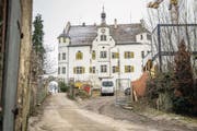 Schloss Sonnenberg oberhalb von Stettfurt wird seit Jahren renoviert. (Bild: Reto Martin (Reto Martin))