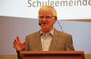 Schulratspräsident Robert Bischofberger führte wehmütig durch die letzte Versammlung. (Bild: KST)