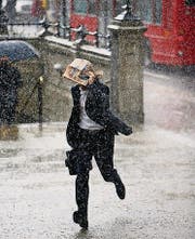 Vom Regen in die Traufe? (Bild: ap)