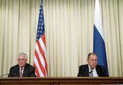 Rex Tillerson (links) und Sergei Lawrow bei der gestrigen Pressekonferenz. (Bild: Sergei Chirikov/EPA (Moskau, 12. April 2017))