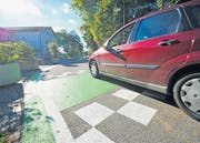 Dieser Strassenabschnitt wird für den Durchgangsverkehr gesperrt. (Bild: Donato Caspari)