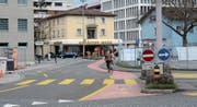 Das nach der künftigen Gestaltung begradigte Stück der Kappelistrasse (Bild) soll zusammen mit dem unteren Teil der Bahnhofstrasse zur Begegnungszone werden. (Bild: Hanspeter Thurnherr)