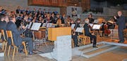Ein beeindruckendes Zusammenspiel: Der Kleine Sarganserchor mit Solisten und Orchester unter der Leitung von Josef Rüegg. (Bild: Hans Hidber)