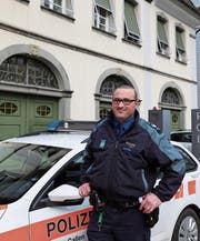 Marcel Dietsche liebt es, Uniform zu tragen. (Bild: Jolanda Riedener)