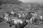 Die Psychiatrische Klinik in Herisau auf einer Postkarte um 1950. Nicht nur hier wurden Medikamente an Personen getestet. (Bild: Staatsarchiv Appenzell Ausserrhoden)