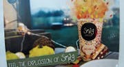 Fabienne Stotz aus der Klasse M1K15-18a serviert einen Cappuccino als Abschlussarbeit. (Bild: PD)