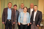 Die EDU-Vertreter: Daniel Frischknecht, Hans Trachsel, Peter Schenk, Marlis Bornhauser, Iwan Wüst, Christian Mader. (Bild: Christof Lampart)