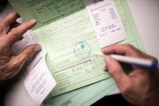 Tausende Ausfuhrscheine werden täglich an Ostschweizer Grenzübergängen abgestempelt. (Bild: Benjamin Manser)