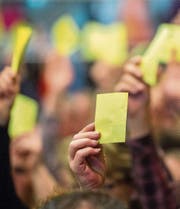 Das Handmehr ist vielerorts die Regel. (Bild: Andrea Stalder)