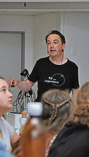 Der Schriftzug zeigt's: 10 Jahre Jugendtechnikum an der NTB.