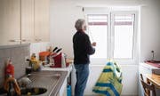 Die Küche im einzigen Schweizer Männerhaus: Ort für Gespräche, einen Kaffee und viel Zeit, um nachzudenken, wie es weitergehen soll. (Bild: Neue Luzerner Zeitung/Manuela Jans-Koch)