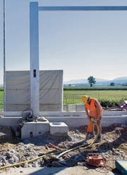 Die Strasse soll mehr Geld für den Unterhalt und Ausbau erhalten, primär aus der Bundeskasse. (Bild: ky/Gaetan BallyD)