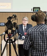 Stand gestern im Scheinwerferlicht: Post-Präsident Urs Schwaller. (Bild: Peter Schneider/Keystone (Bern, 8. März 2018))