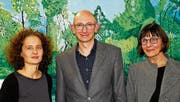 Lenka Roth, Lutz Goldbecker und Dorena Raggenbass freuen sich über den Erfolg des Offenen Ateliers. (Bild: Kurt Peter)