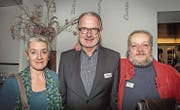 Buchhändlerin Edith Oertig, FDP-Nationalrat und Unternehmer Hermann Hess, Maler Willi Oertig. (Bild: Andrea Stalder (Andrea Stalder))