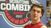 Er zelebriert Eishockey: Nico Hischier beim NHL Scouting Combine, wo die Toptalente getestet wurden. (Bild: Bill Wippert/Getty (Buffalo, 3. Juni 2017))