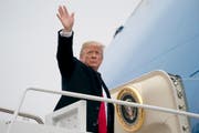 Die Mehrheit der Bündner Parteien begrüsst den Besuch von Donald Trump am WEF in Davos. (Bild: ANDREW HARNIK (AP))