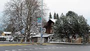 Auf der Liegenschaft an der Churerstrasse 41 (altes Försterhaus) soll im nächsten Jahr eine Überbauung mit einem Mehrfamilienhaus realisiert werden. (Bild: Hansruedi Rohrer)