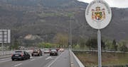 Die Realisierungschancen der Verbesserungsmassnahmen auf der Rheinbrücke Sevelen–Vaduz ab 2023 sind gestiegen. (Bild: Heini Schwendener)