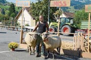 Vorjahressieger Felix Mühlegg gewinnt mit «Baccara» und «Aron» auch diesmal die Miss- und Mister-Titel. (Bilder: Hansruedi Rohrer)