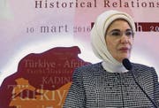 Emine Erdogan, First Lady der Türkei, singt das Loblied auf den Harem im Osmanischen Reich. (Bild: ap)