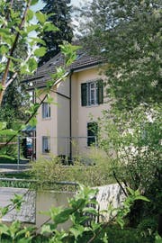 An der Gerlikonerstrasse 4 bietet das städtische Alterszentrum Park betreutes Wohnen an. (Bild: Mathias Frei)