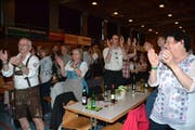 Schon am frühen Abend war das Publikum des Grabser Frühlingsfests der Volksmusik in bester Stimmung. (Bild: Adi Lippuner)