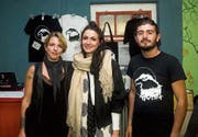 Sie fühlen sich einfach wohl im Horst Klub: Sandra Fluck, Katherina Probsthain und Dilo Doko. (Bilder: Christian Rupper/tgplus.ch)
