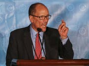 Tom Perez, der Vorsitzende der US-Demokraten. Diese ziehen unter dem Vorwurf einer Verschwörung zur Beeinflussung der Wahl 2016 gegen Russland, Trumps Wahlkampf-Team und WikiLeaks vor Gericht. (Bild: KEYSTONE/EPA/ERIK S. LESSER)