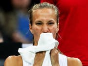 Knifflige Aufgabe: Viktorija Golubic trifft im Fed-Cup-Playoff in Cluj zum Auftakt auf die Weltranglisten-Erste Simona Halep (Bild: KEYSTONE/EPA/MARTIN DIVISEK)