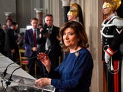 Senats-Präsidentin Maria Elisabetta Alberti Casellati informiert in Rom nach ihrem Treffen mit Staatspräsident Sergio Mattarella (Bild: KEYSTONE/AP ANSA/ALESSANDRO DI MEO)