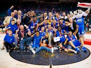 Durften den am Ende lockeren Sieg im Cupfinal gegen die Lugano Tigers bejubeln: die Basketballer von Fribourg Olympic (Bild: KEYSTONE/VALENTIN FLAURAUD)