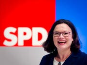 Andrea Nahles ist die neue Vorsitzende der SPD. Die 47-jährige Fraktionschefin erhielt 66,35 Prozent der Stimmen. (Bild: KEYSTONE/AP/MICHAEL PROBST)