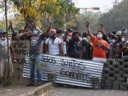 Bei Protesten gegen die Regierung in Nicaragua sind immer mehr Todesopfer zu beklagen. (Bild: KEYSTONE/AP/ALFREDO ZUNIGA)